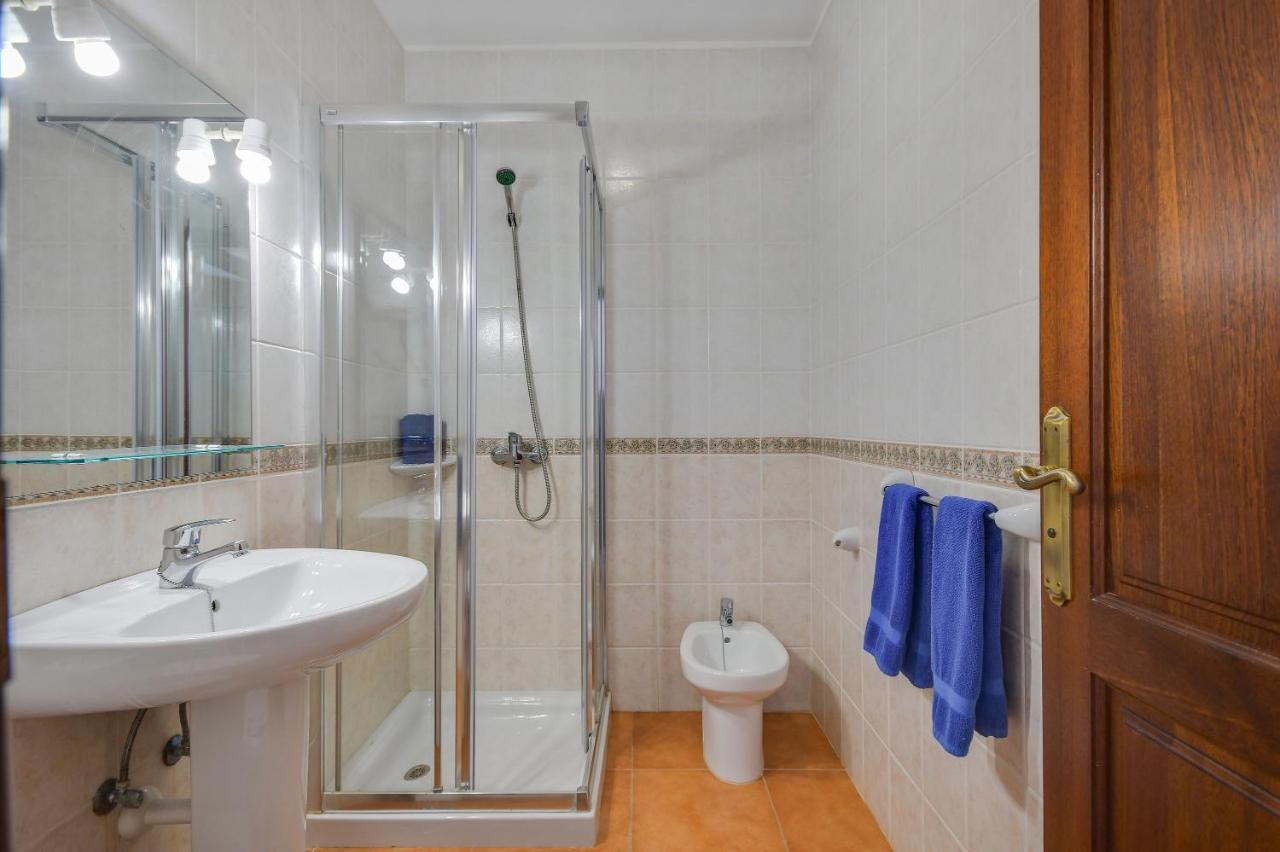 Apartamentos Flor Uno カレタ・デル・セボ エクステリア 写真
